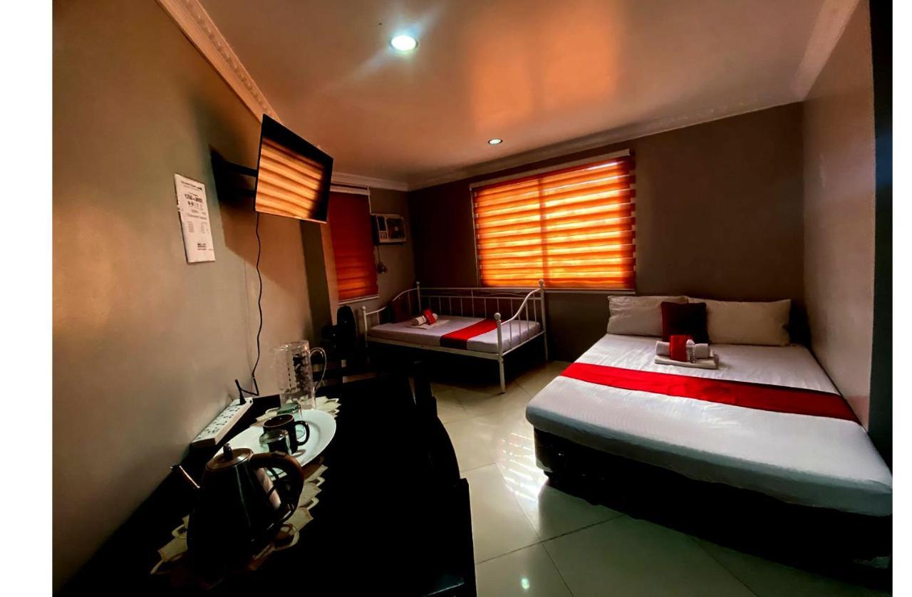 Oyo 104 Manila Venetian Hotel Extérieur photo